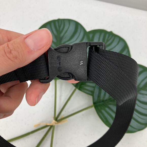 Teton Sports Vista 2 Person Quick Tent Plastic Clip Replacement Part Nylon Strap - Picture 3 of 5